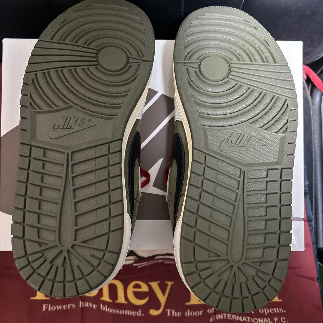 S.TTravis Scott × Jordan 1 Low OG SP