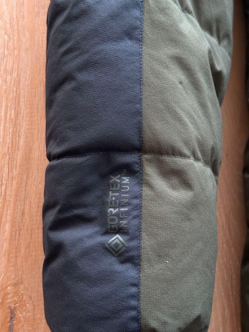 使用回数1回　Elevenate Combin ダウンGore-Tex