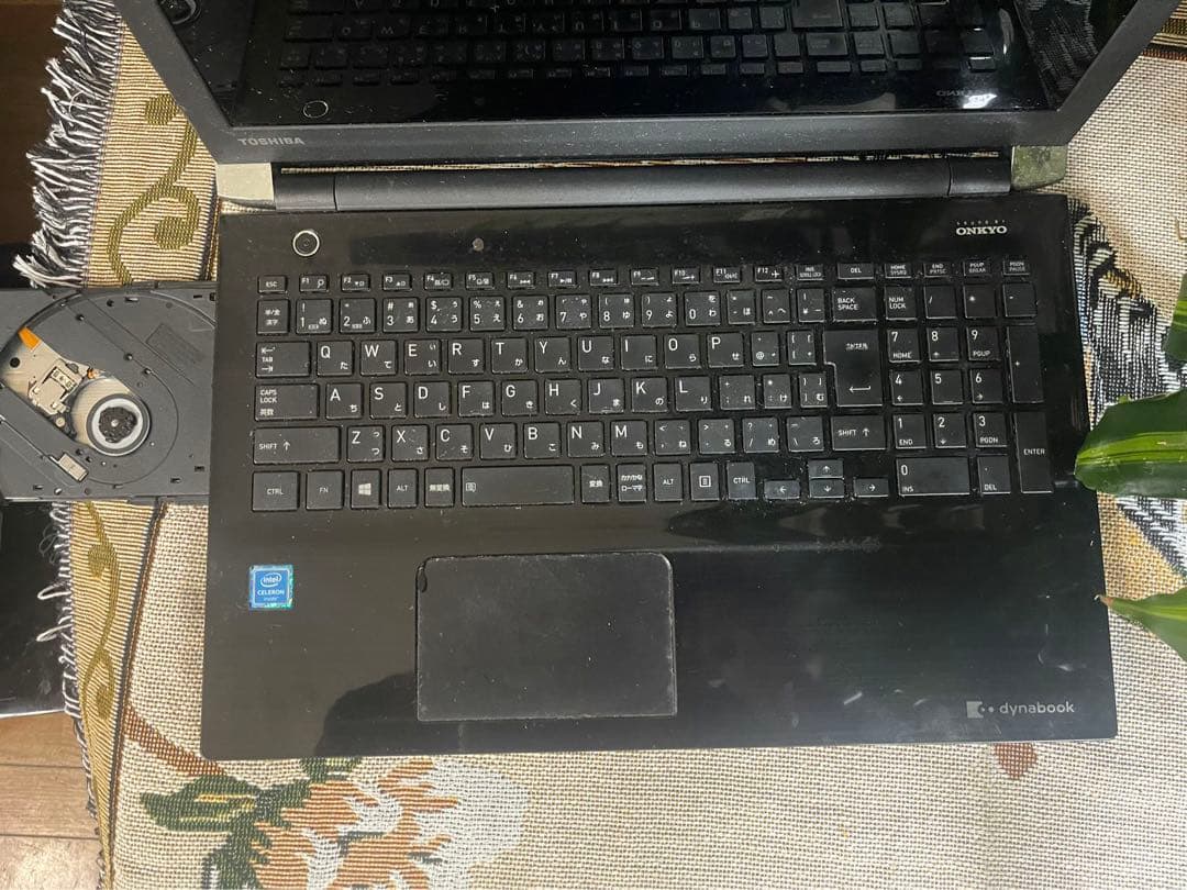 東芝 リュクスホワイト 仕様 2017夏モデル T45/DB パソコン