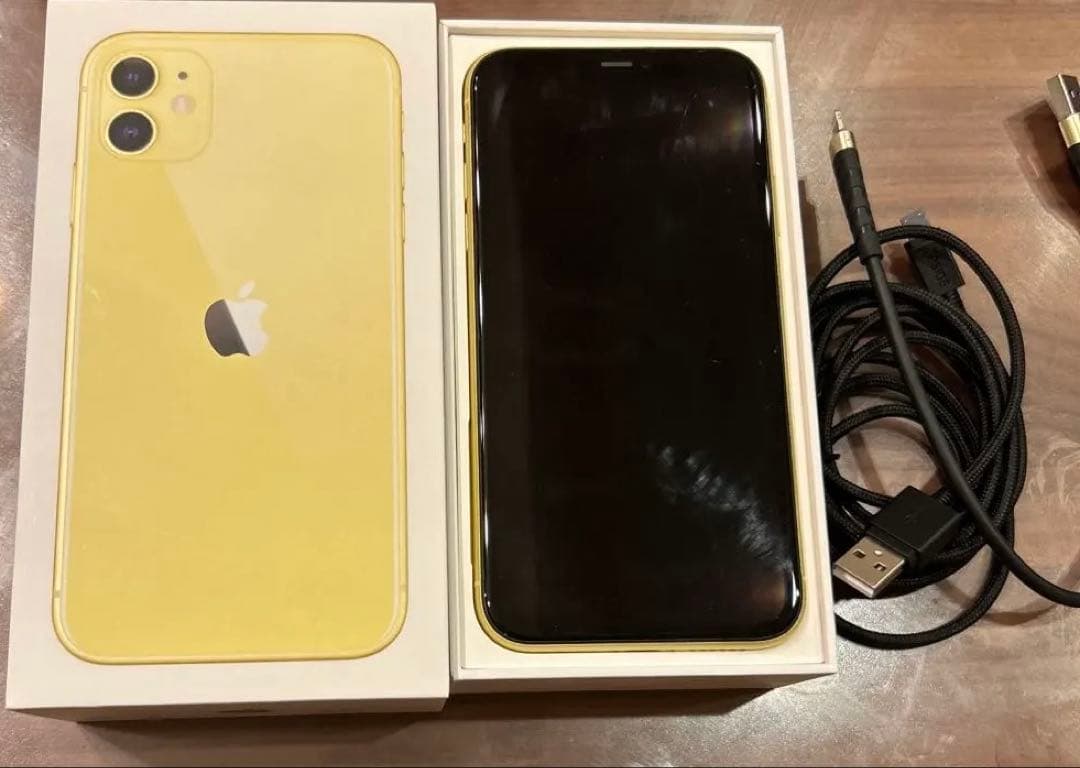 SIMフリー iPhone 11 64GB イエロー 容量100％　ケーブル2本