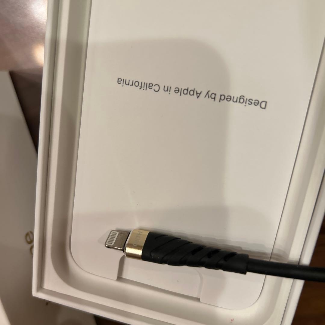 SIMフリー iPhone 11 64GB イエロー 容量100％　ケーブル2本