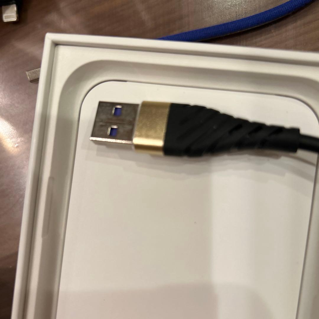 SIMフリー iPhone 11 64GB イエロー 容量100％　ケーブル2本