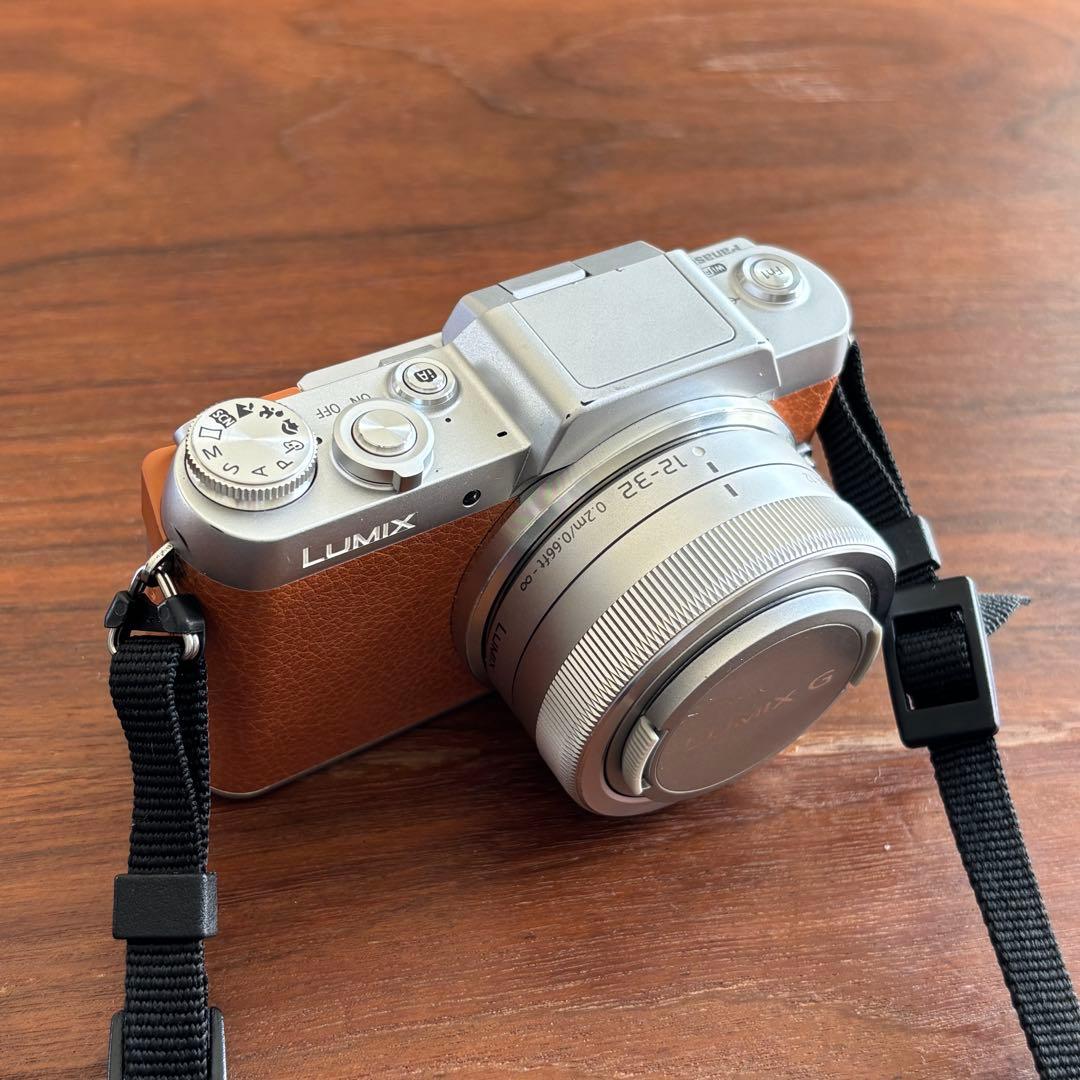 パナソニック Panasonic LUMIX DMC-GF7 ブラウンレンズ付き