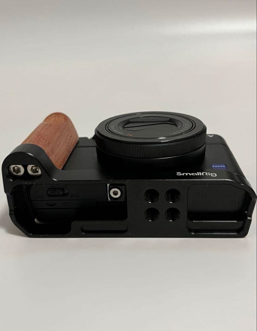 SONY RX100M3 コンデジ Smallrig木製グリップ付き