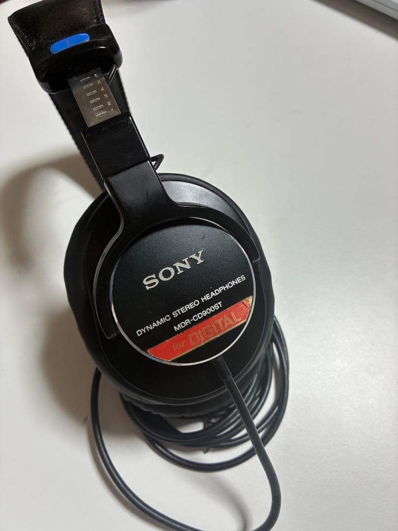 美品・イヤーパッド交換済み　SONY MDR-CD900ST