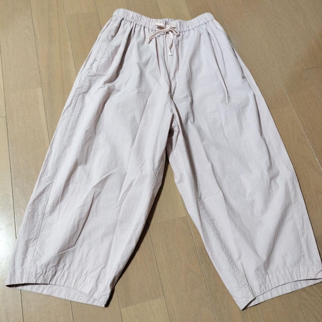 北欧暮らしの道具店「私らしく、ピンクをまとう」ゆるっと気分のテーパードパンツ