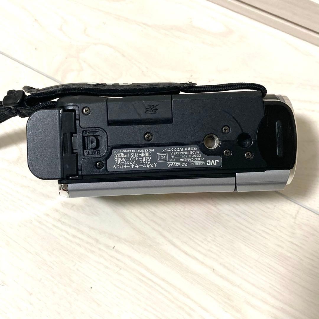 ビデオカメラ JVC Everio　GZ-E239-S