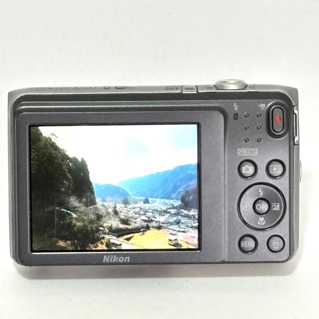 【美品】Nikon coolpix A300 ニコン　コンデジ　SDカード付