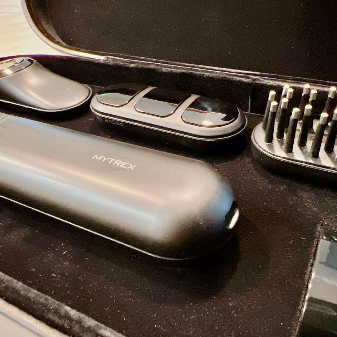 期間限定　♡ MYTREX 美顔器 /ブラック 収納ケース付き