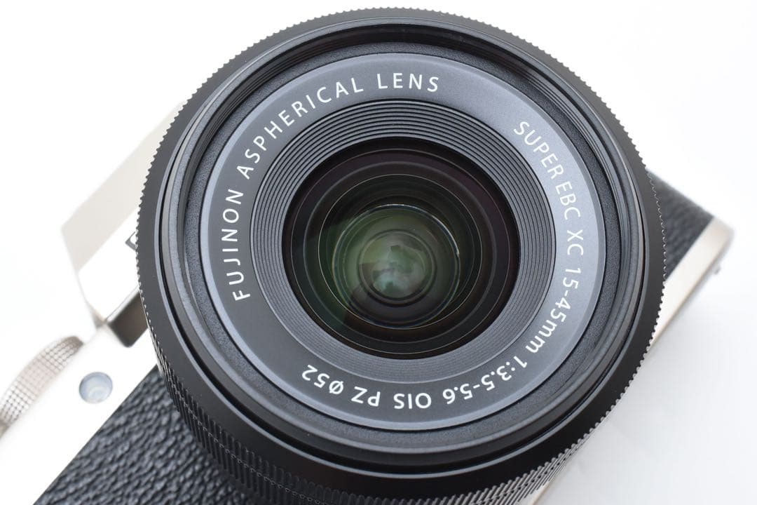 【新品級】FUJIFILM X-T100 ミラーレス一眼　Wi-Fi搭載