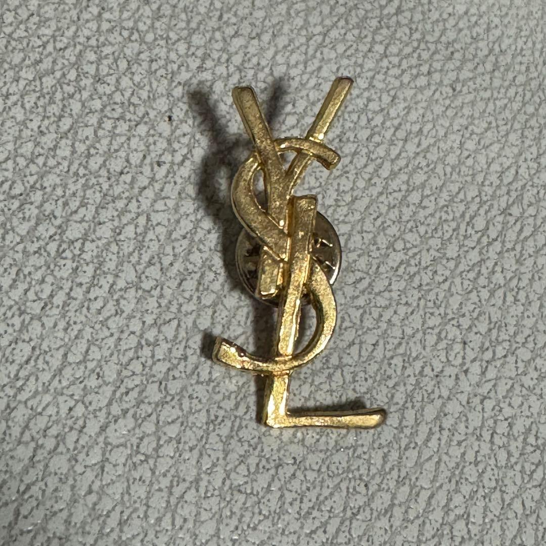 【訳あり品】YSL イヴサンローラン ロゴピンズ