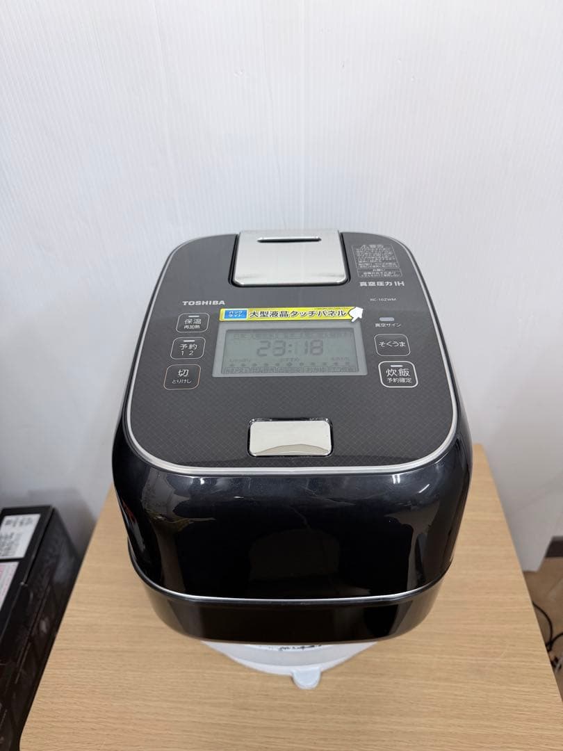 東芝 真空圧力IH炊飯器 RC-10ZWM 2019年製