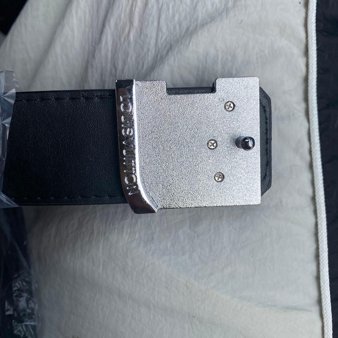 ！即日発送！　ルイ・ヴィトン　ベルト　バックルシルバー105㎝