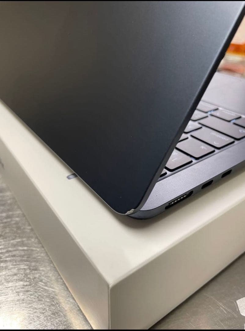 バッテリー100% MacBookAir M2 8GB 256GB 2022