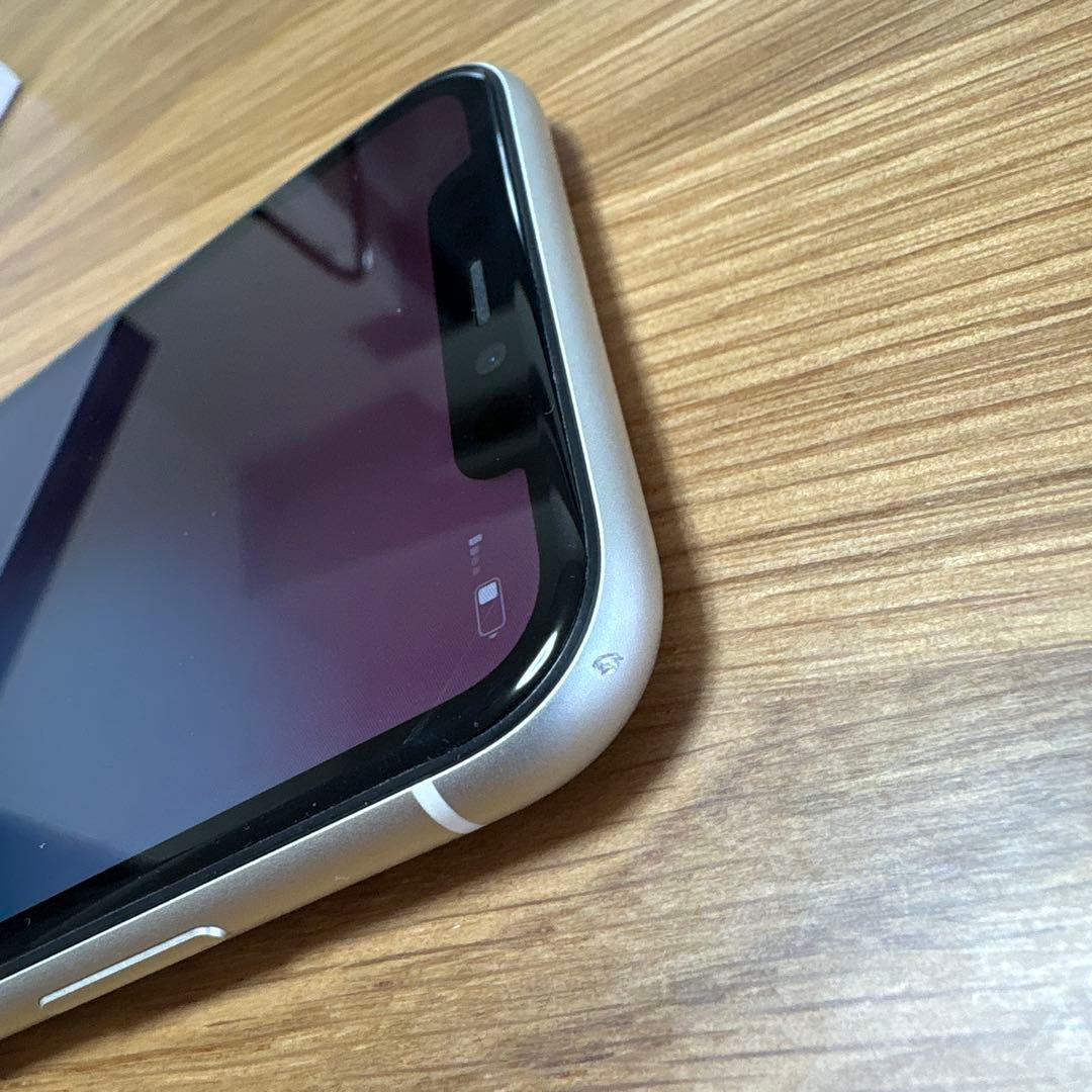 【土日限りの値下げ】Apple iPhone 11 ホワイト 本体 箱付き