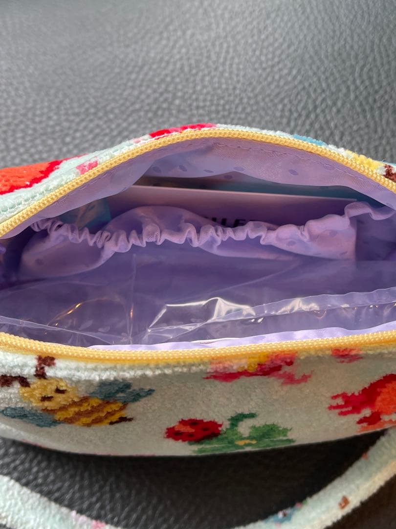 神崎恵FEILER フェイラー♡ファンキーフォーチュン手付きポーチ