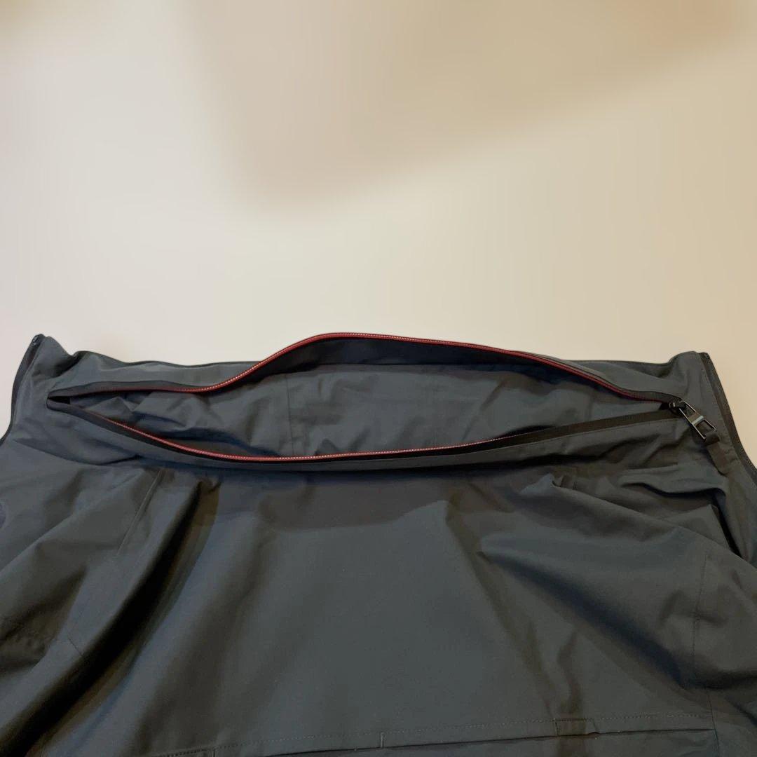 ポルシェPorsche ジャンパー S~Mサイズ フード収納 濃いグレー 防風