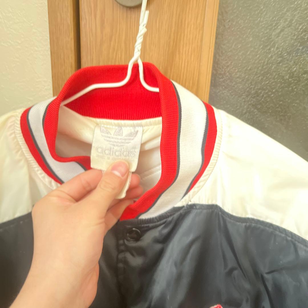 adidas ナイロンジャケット ボンバージャケット 黒/白/赤