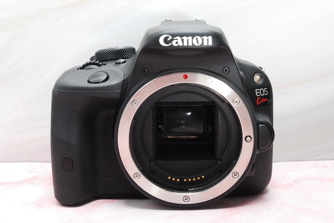 最軽量✨Canon Kiss X7✨一眼レフカメラ✨初心者にもおすすめ