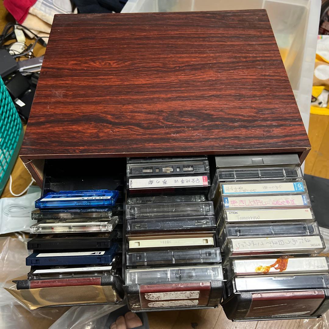 カセットテープケース　レトロ