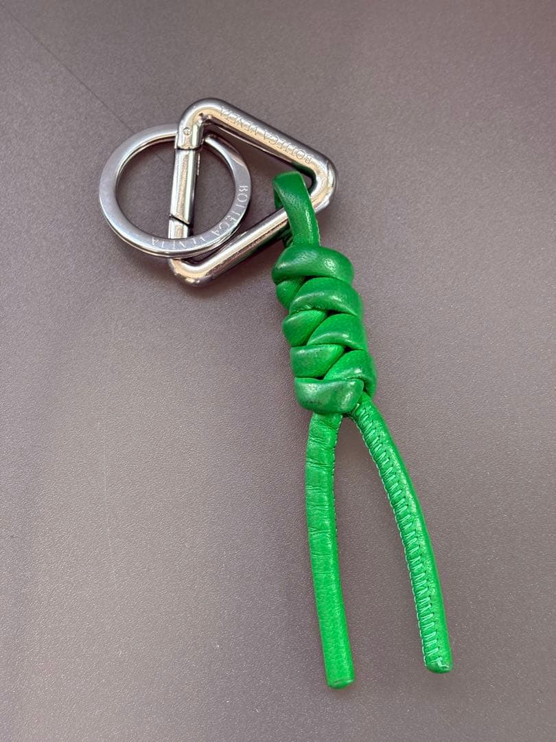 Bottega Veneta トライアングル キーリング <No.1344>