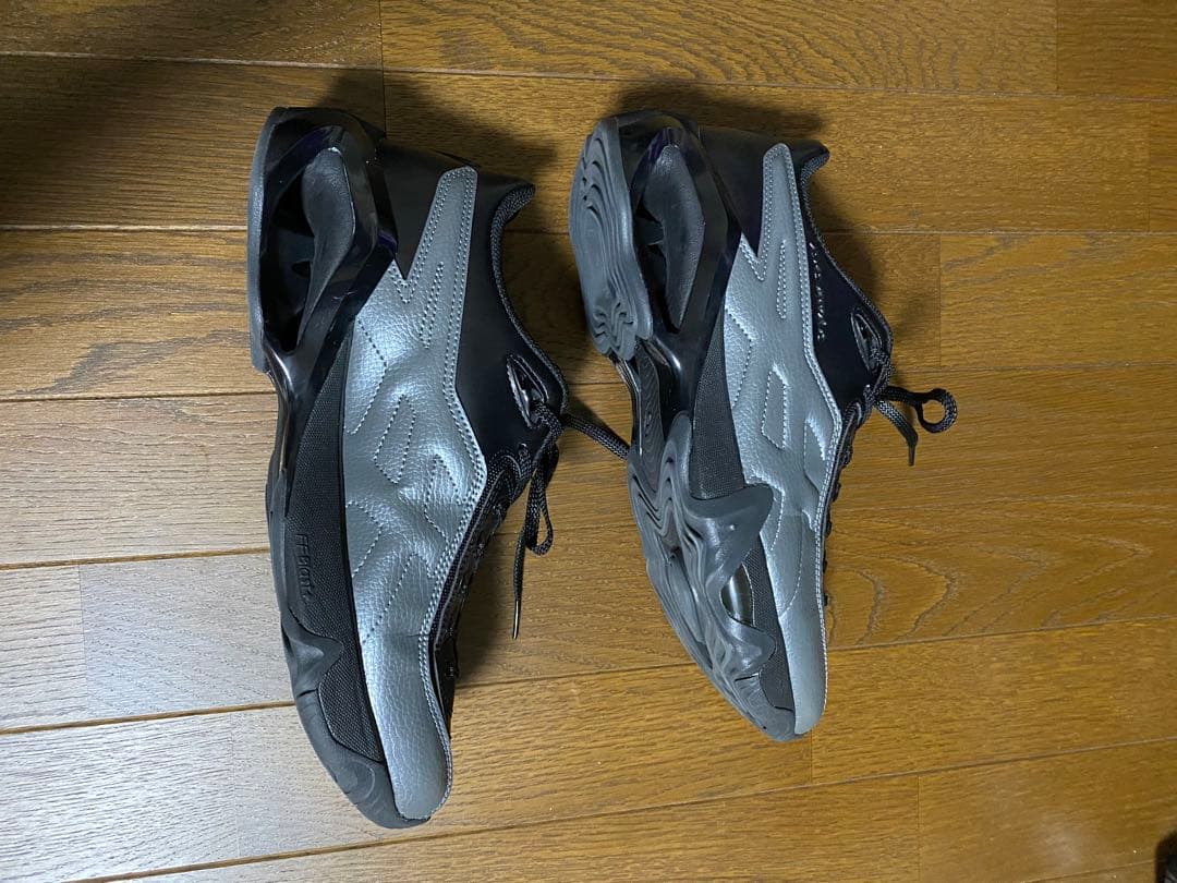 靴 asics gel kiko 27cm