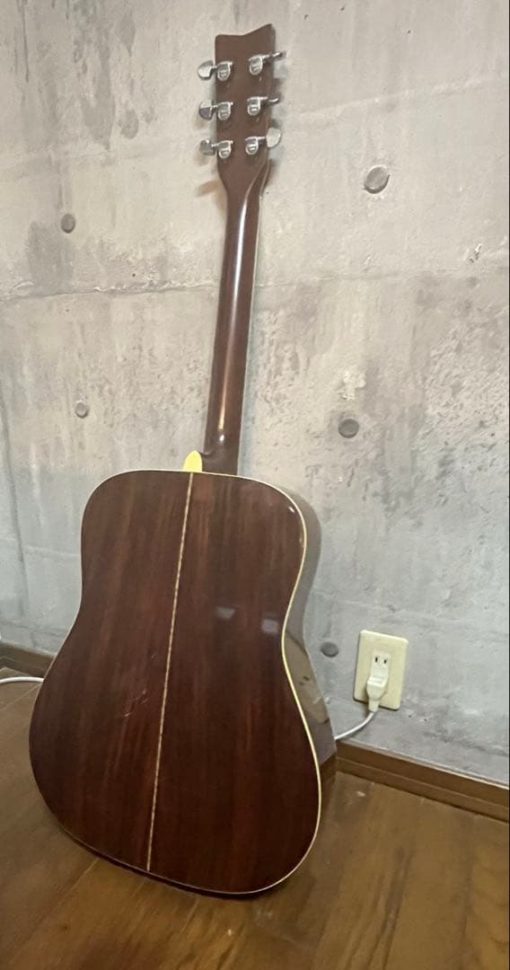 ヤマハ　YAMAHA アコースティックギター　FG−251