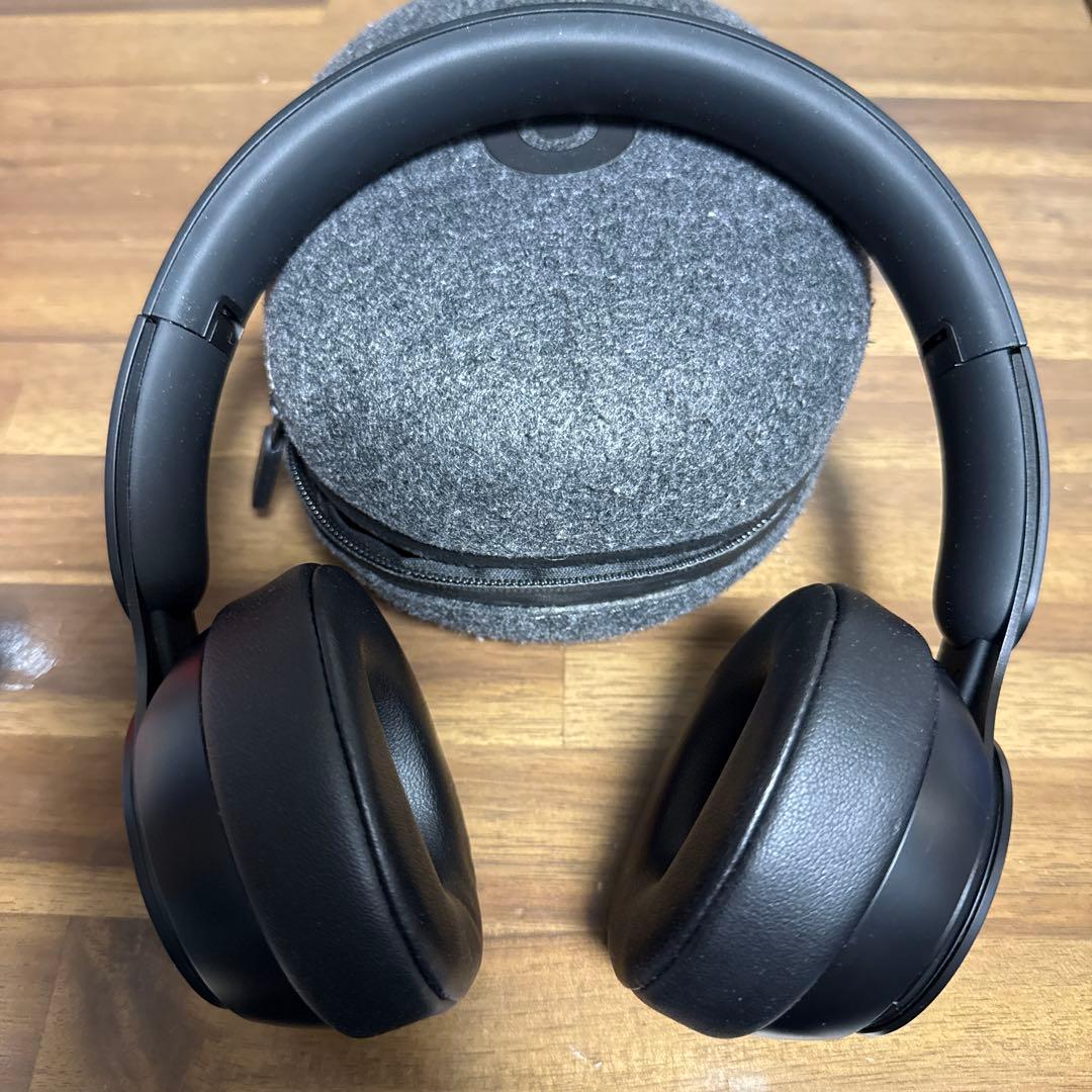 beats solo pro ワイヤレスヘッドホンブラック　ケース付き
