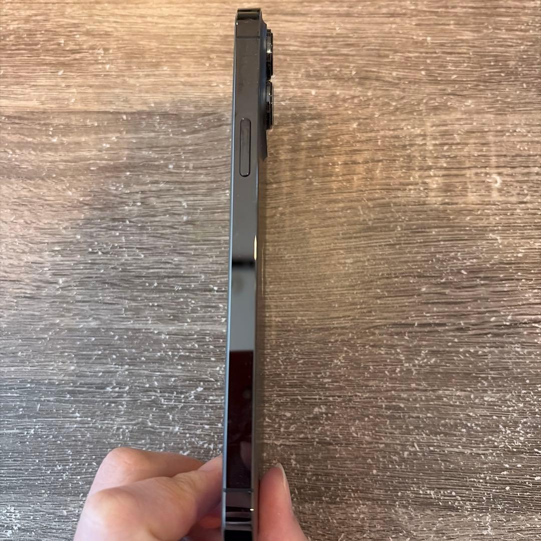 Apple iPhone 13 Pro本体