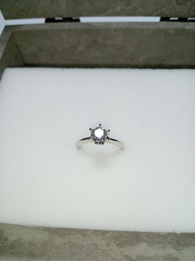【定価100万円】 大粒ダイヤモンド 0.59ct プラチナダイヤモンドリング