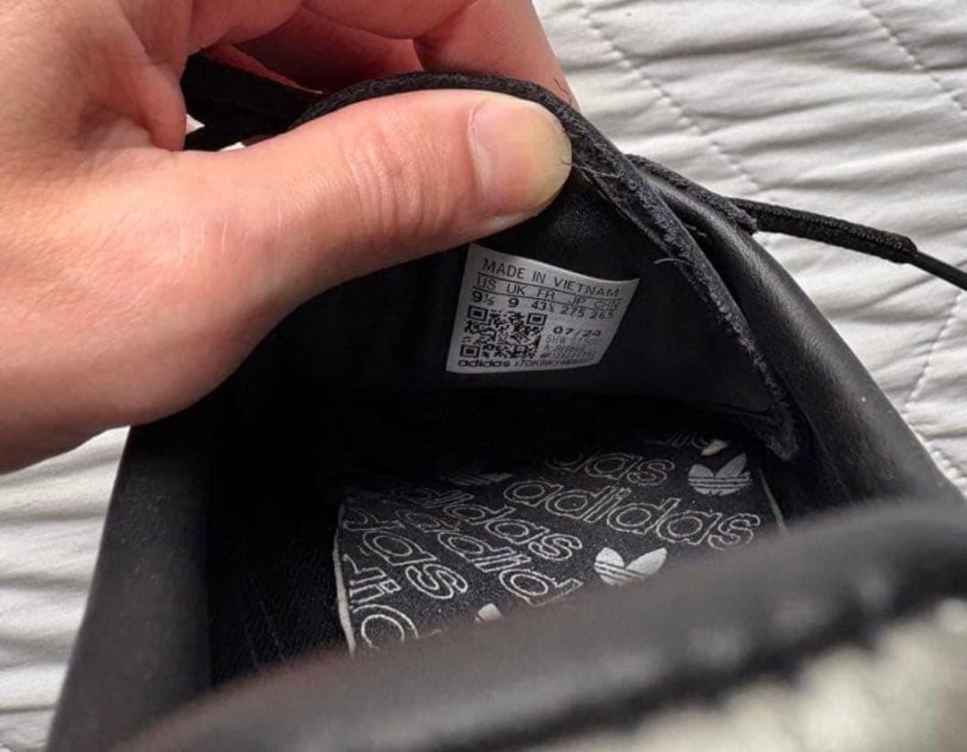 adidas HANDBALL SPEZIAL JH8660【27.5】