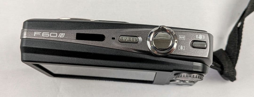 デジタルカメラ FUJIFILM Fine Pix F60fd