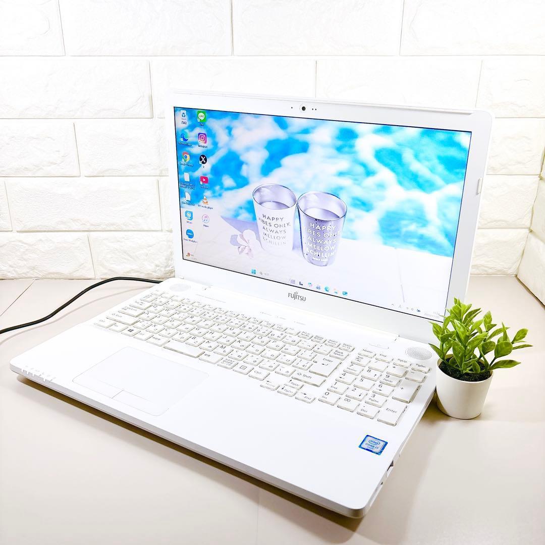 高性能i7✨メモリ16GB 新品SSDで快適 ホワイト ノートパソコン 富士通