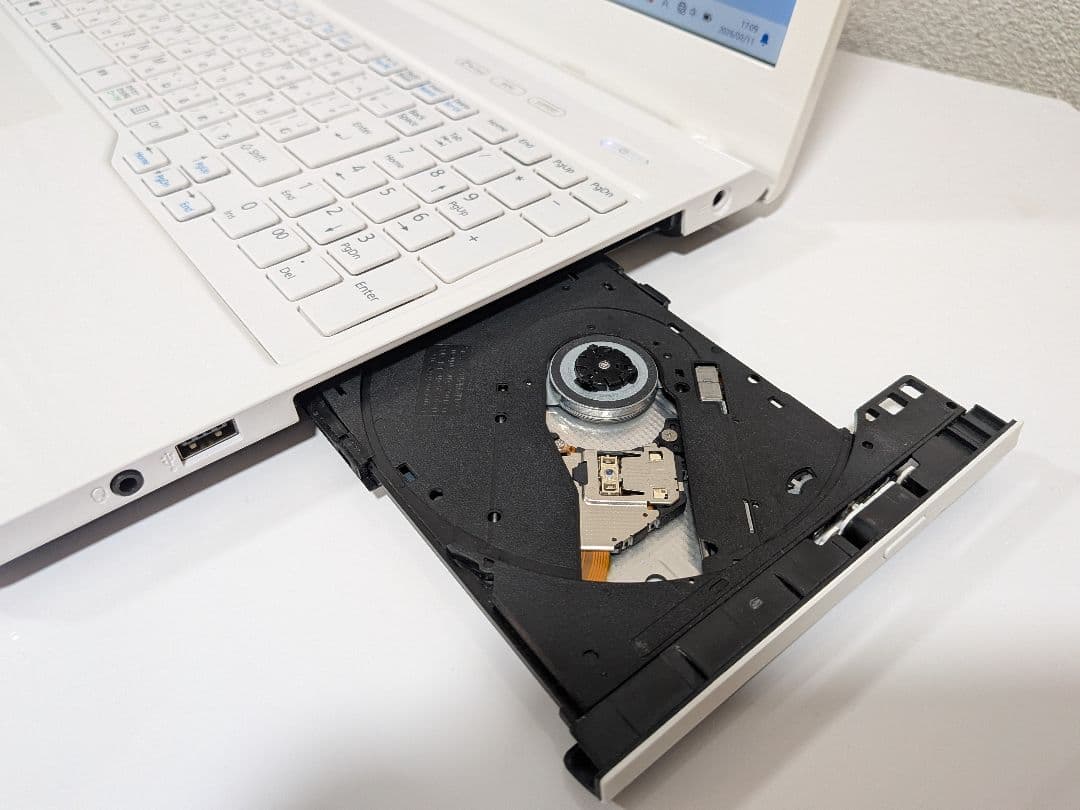 【美品】★富士通★Core i7★メモリ12GB★オフィス付★