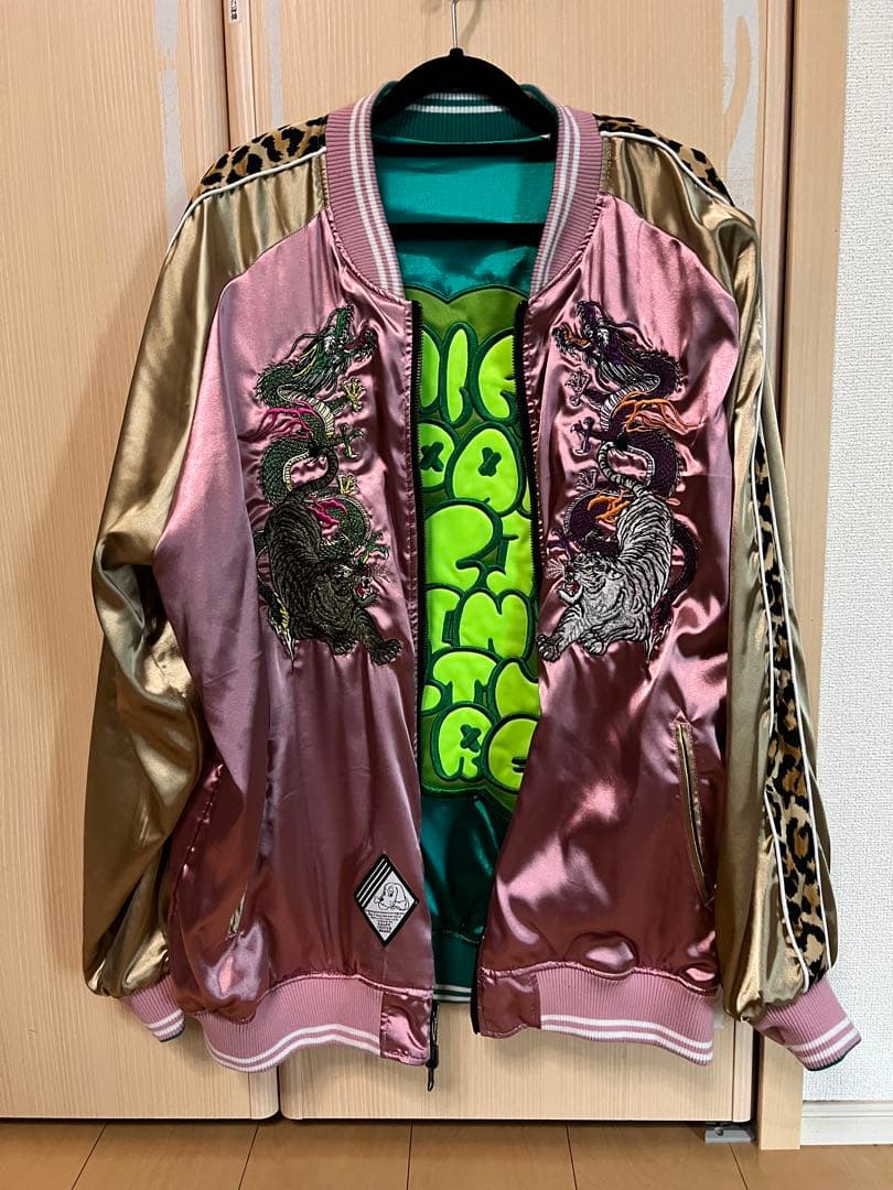 GALFY　リバーシブル　わんわんヤニクソスカジャン　刺繍