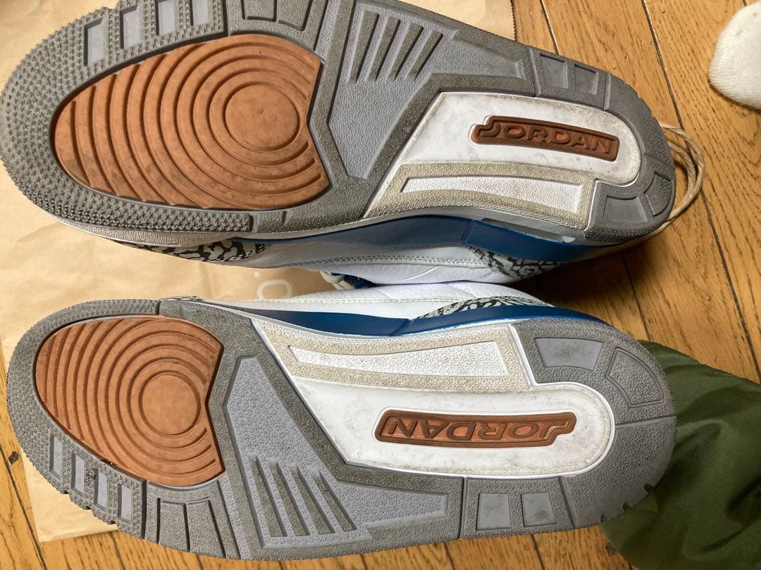 靴 AirJordan 3 Retro True Blue and Copper