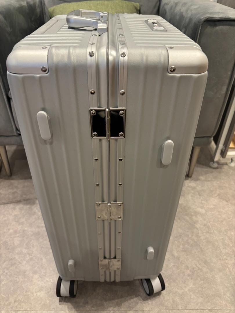 リベティ多機能キャリーケース【マットシルバーMサイズ】36