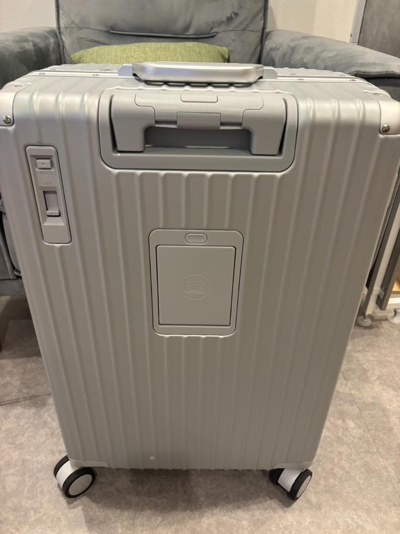 リベティ多機能キャリーケース【マットシルバーMサイズ】36