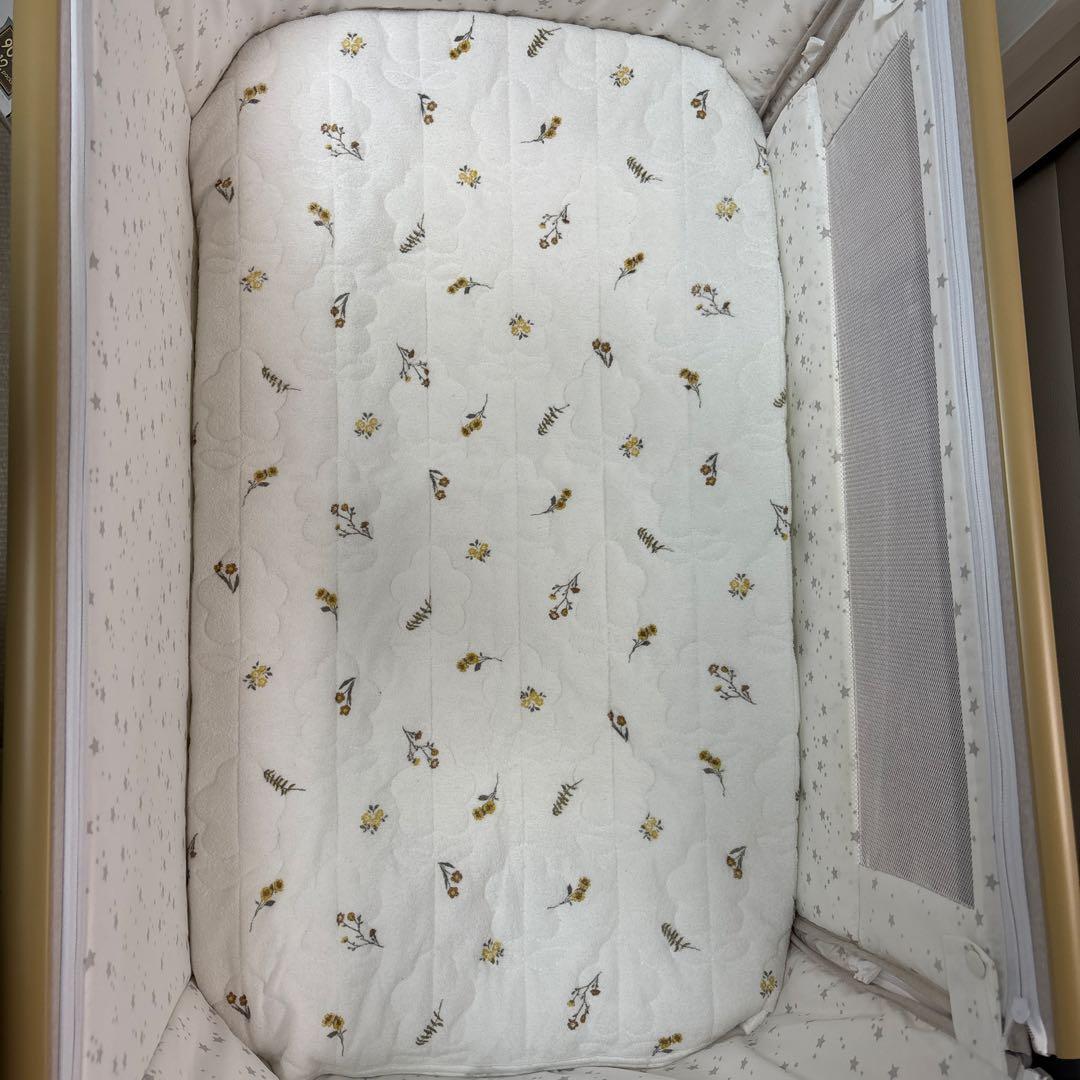 HZDMJ ベビーベッド　カーキ(ベージュ) 防水シーツセット