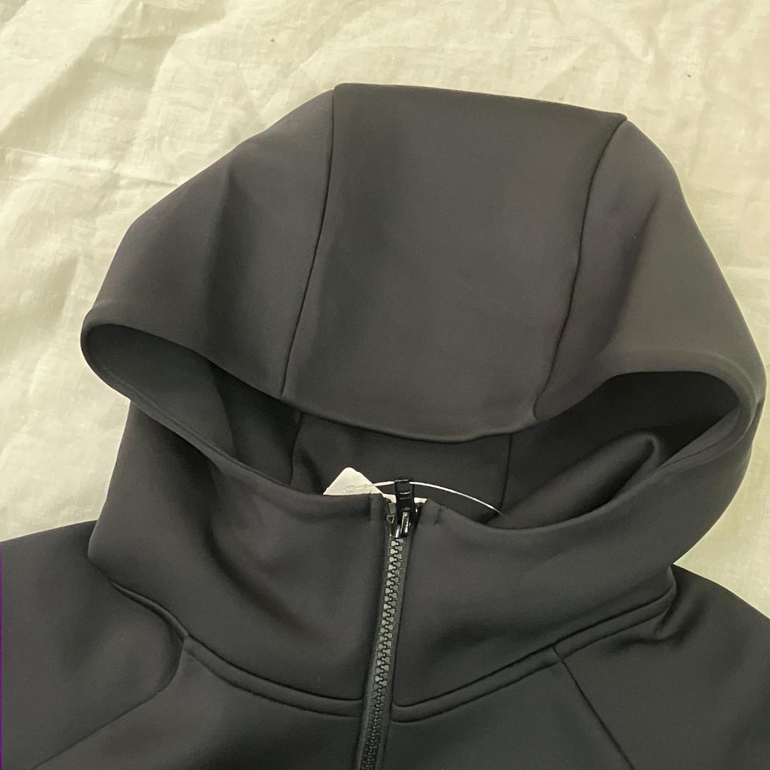 新品未使用品 ヒュンメル Mサイズ スウェット上下セット パーカー 裾ボタン