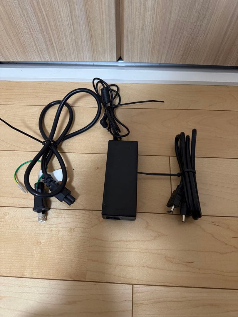 2017年制　32インチ4Kモニター LG 32UD59-B スタンドなし