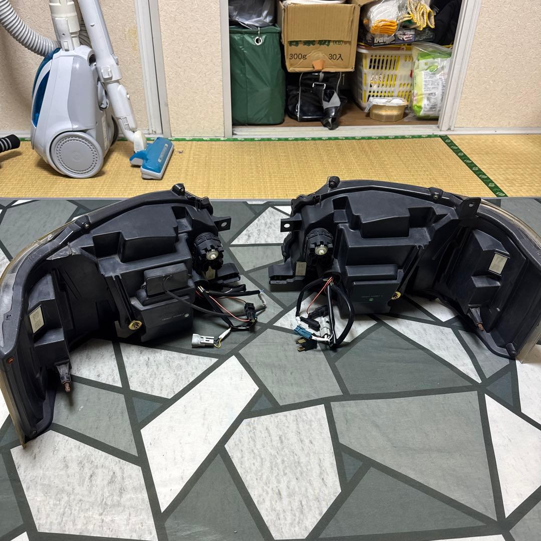 クリスタルアイヘッドライト