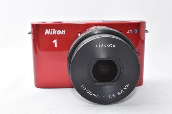 Nikon 1 J1 レッド 10-30mmレンズキット