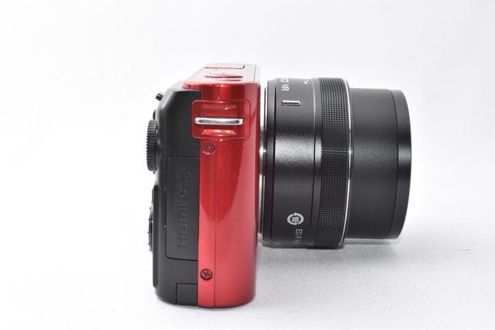 Nikon 1 J1 レッド 10-30mmレンズキット