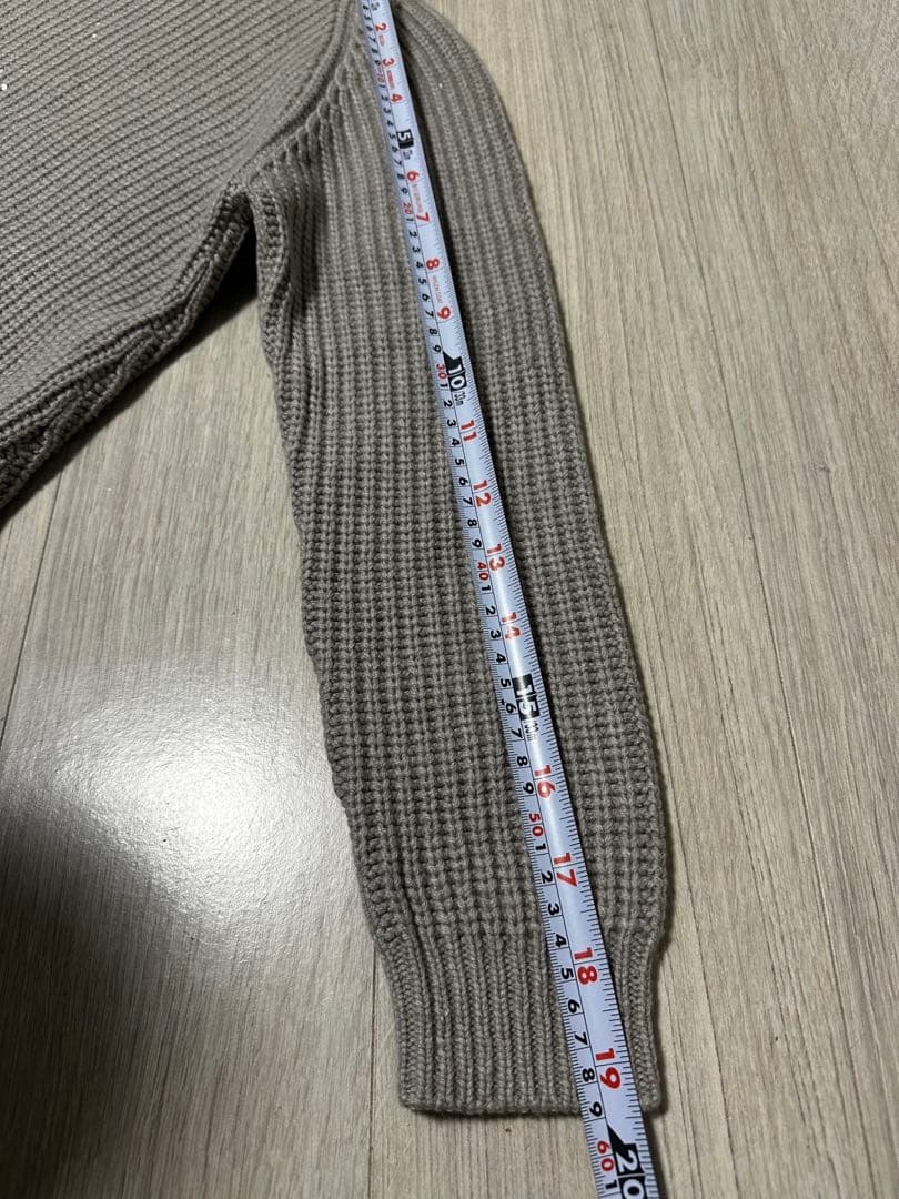 ブルネロクチネリ　キラキラスパンコール　グレー ハイネック セーター