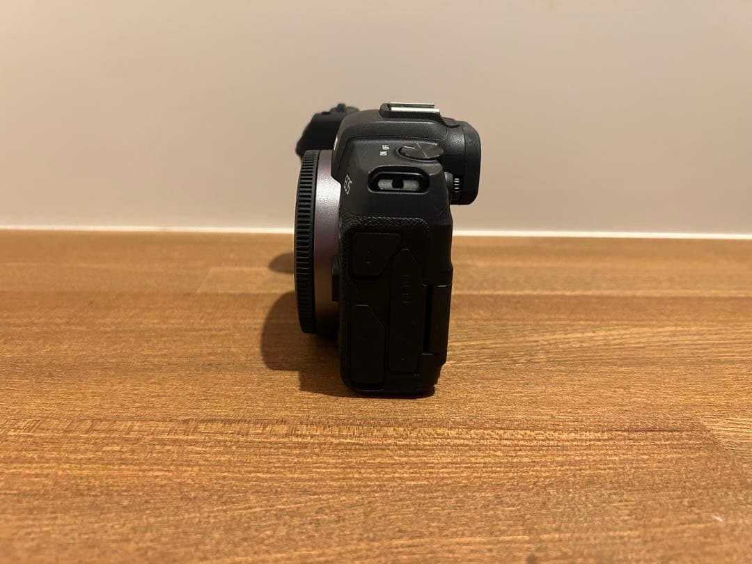 【Aya☆セール中さん専用】Canon EOS RP ミラーレスカメラ