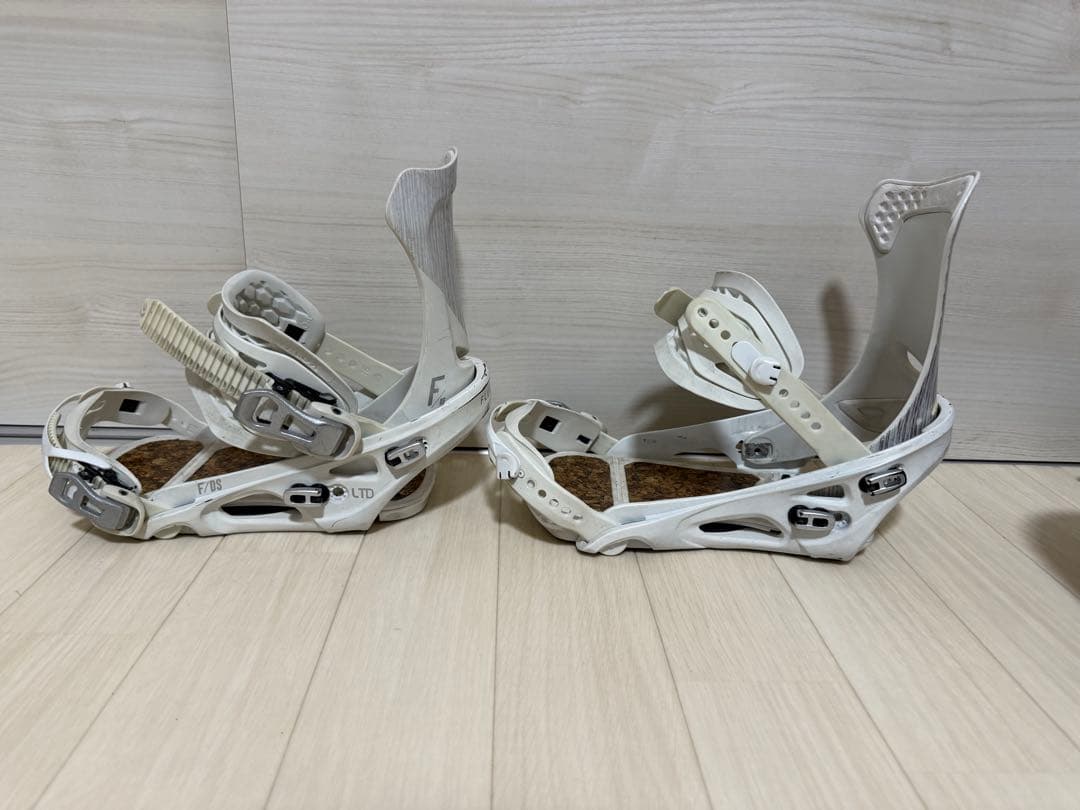 18-19 FLUX DS LTD WHITE WOOD 白木目 Mサイズ 中古
