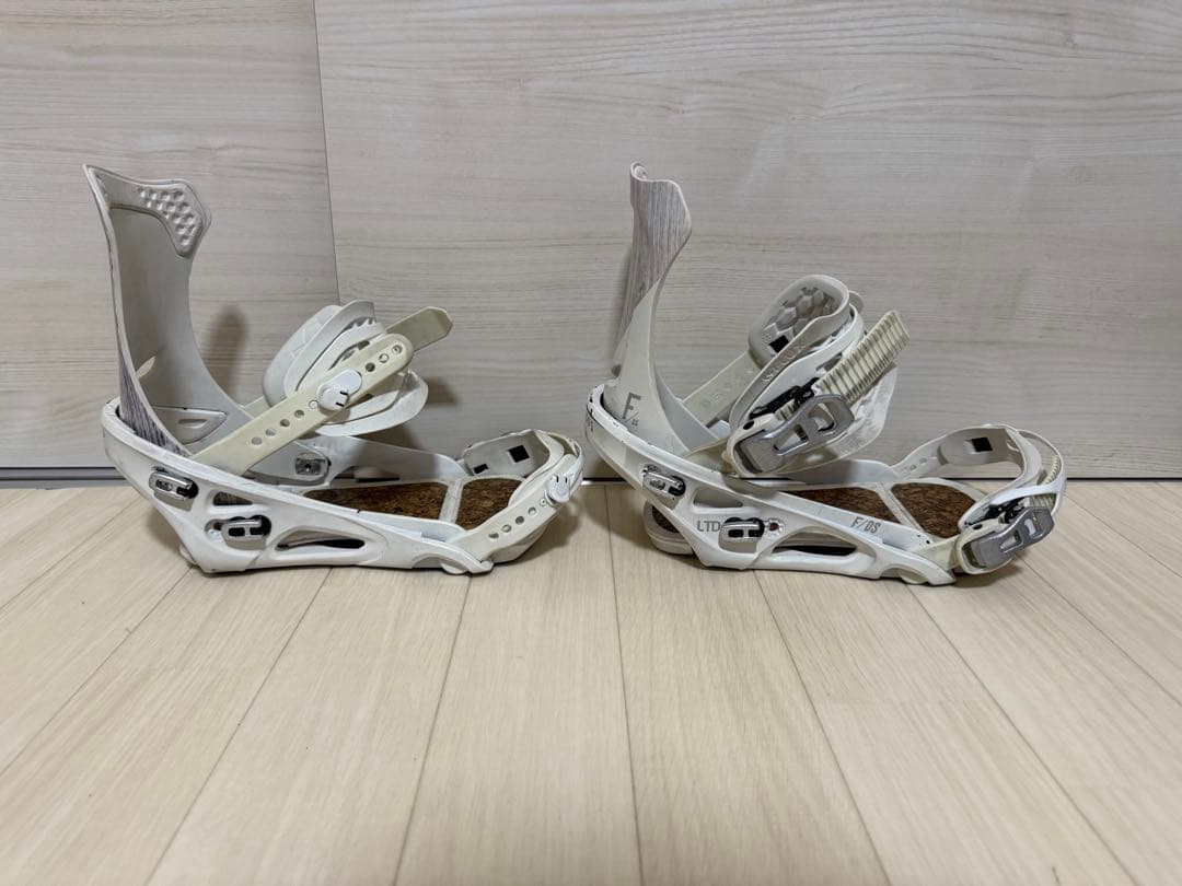 18-19 FLUX DS LTD WHITE WOOD 白木目 Mサイズ 中古