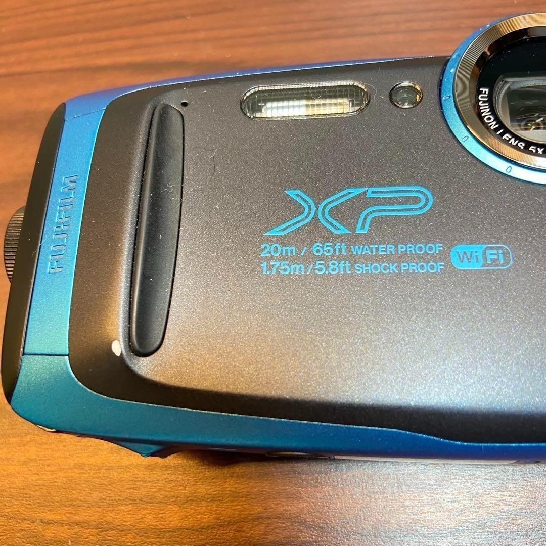 FUJIFILM FinePix XP130 デジカメ ほぼ新品 3441