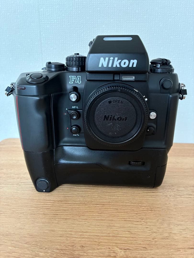 コレクション用　 Nikon F4E 新品同様品　 S/N 2611029